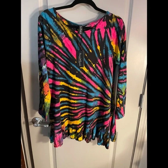NWT.  Tye Dye Hippie, Boho Sacred Threads Blouse Onesize.  CL/GR - Picture 6 of 7